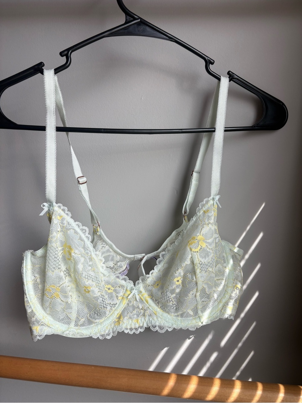Savage X Fenty Sheer Lace Underwire Bra - Pale green/yellow